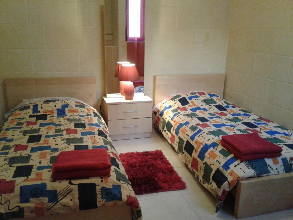 Apartment With Pool Gozo Għajnsielem Exterior foto